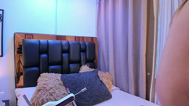 Katalina Evans online show from February 2026 11:54:02 AM