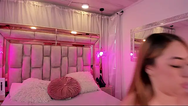 Katalina Evans online show from November 2025 11:10:02 AM