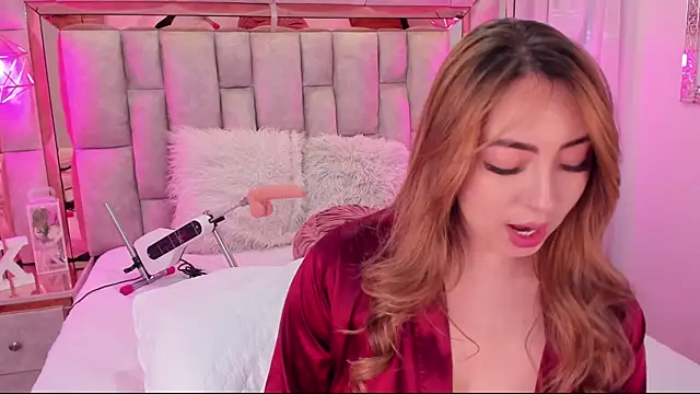 Katalina Evans online show from October 2025 12:03:01 AM