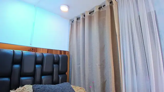 Katalina Evans online show from April 2026 11:38:02 AM