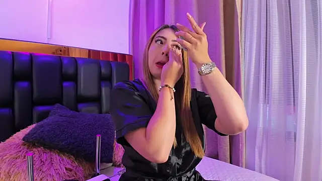 Katalina Evans online show from April 2026 11:55:02 AM