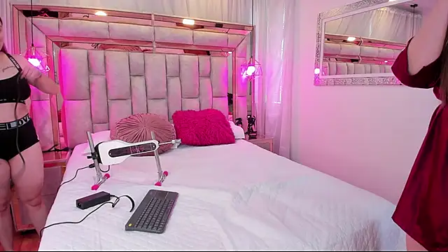 Katalina Evans online show from September 2025 08:30:02 PM