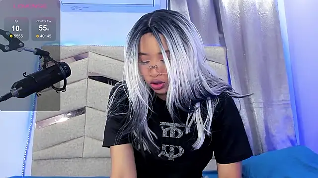 BrigitteRoy  online show from February 2026 03:15:02 AM