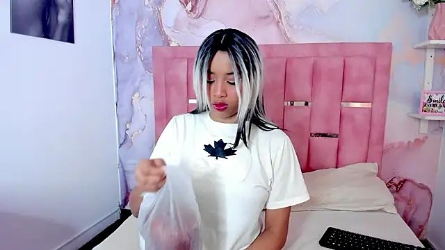 BrigitteRoy  online show from February 2026 03:07:02 AM