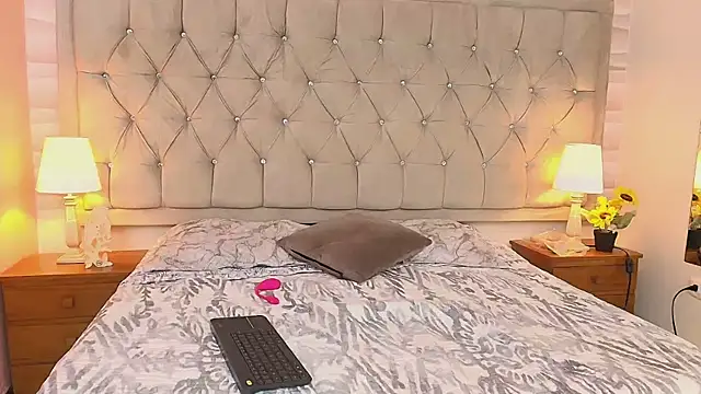 victoriapalmerfg online show from February 2025 08:23:02 PM