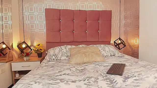 victoriapalmerfg online show from February 2025 07:47:02 PM