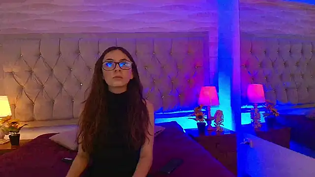 Snapshot of victoriapalmerfg chatting on November 2025 03:33:02 AM victoriapalmerfg online show from November 2025 03:33:02 AM