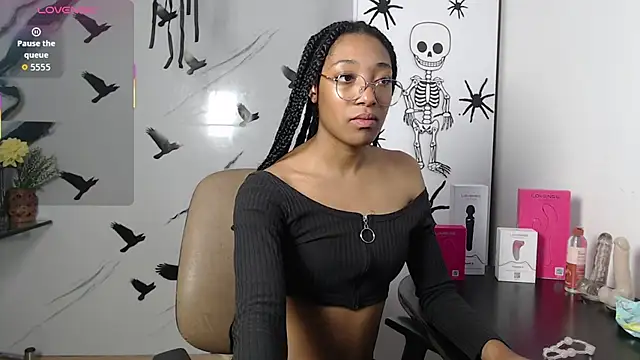 esmeralda-bk online show from October 2025 07:33:01 PM