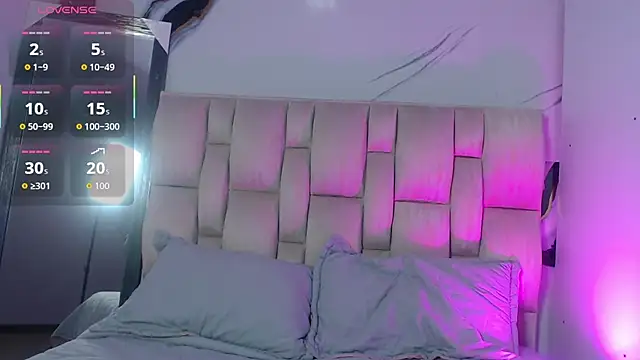 Snapshot of esmeralda-bk chatting on December 2025 10:33:02 PM esmeralda-bk online show from December 2025 10:33:02 PM