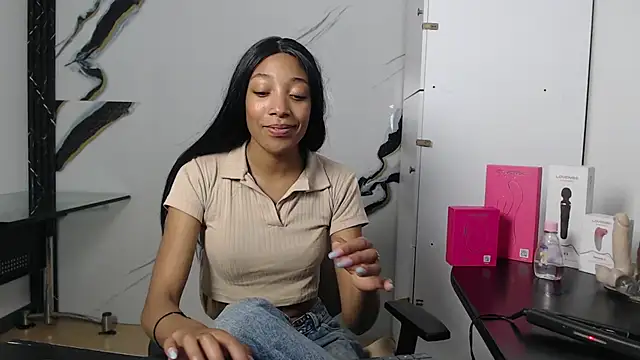 esmeralda-bk online show from September 2025 09:53:02 PM