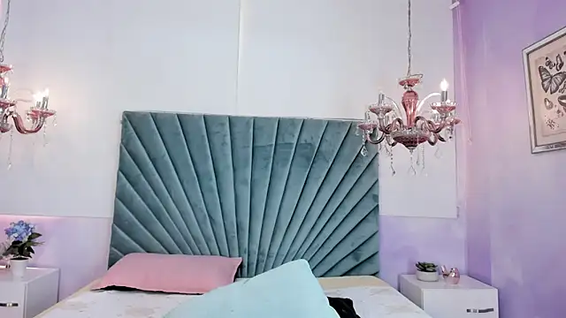 Snapshot of Aitana_Hilton_ chatting on March 2025 05:50:02 PM Aitana Hilton online show from March 2025 05:50:02 PM