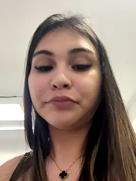 Snapshot of Aitana_Hilton_ chatting on October 2025 11:45:02 AM Aitana Hilton online show from October 2025 11:45:02 AM