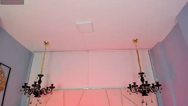 Snapshot of Aitana_Hilton_ chatting on November 2025 11:42:02 AM Aitana Hilton online show from November 2025 11:42:02 AM