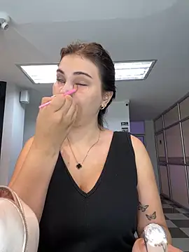 Snapshot of Aitana_Hilton_ chatting on March 2025 11:42:02 AM Aitana Hilton online show from March 2025 11:42:02 AM