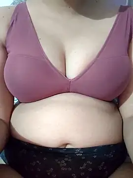 Snapshot of nikkibenza chatting on April 2026 06:36:02 PM nikkibenza online show from April 2026 06:36:02 PM