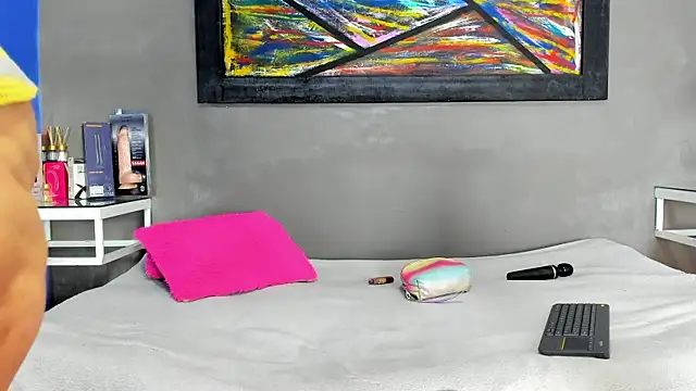 Charlotte curvy  online show from June 2026 08:24:02 PM