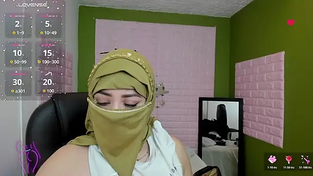 zahra Jalid online show from October 2025 10:33:01 PM