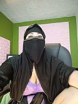 zahra Jalid online show from November 2025 11:31:02 PM