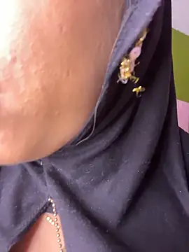 zahra Jalid online show from March 2026 12:54:01 PM