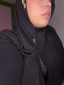 Snapshot of zahra_Jalid chatting on June 2026 10:53:02 PM zahra Jalid online show from June 2026 10:53:02 PM