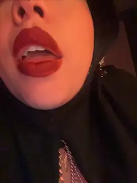 Snapshot of zahra_Jalid chatting on May 2026 11:14:03 PM zahra Jalid online show from May 2026 11:14:03 PM