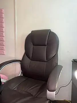 zahra Jalid online show from December 2025 12:11:01 AM