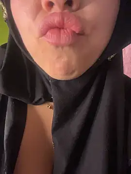 zahra Jalid online show from April 2026 01:45:01 AM