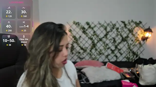 zahra Jalid online show from October 2025 09:14:02 PM