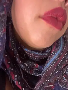 Snapshot of zahra_Jalid chatting on May 2026 10:25:01 PM zahra Jalid online show from May 2026 10:25:01 PM