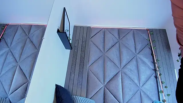 Snapshot of SabrinaSpell_ chatting on January 2026 11:47:01 AM SabrinaSpell online show from January 2026 11:47:01 AM