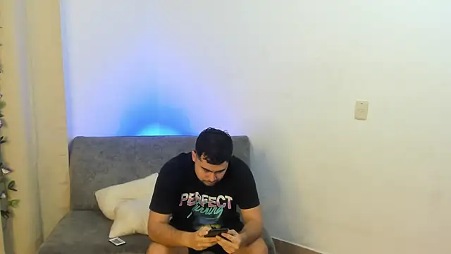 Snapshot of blueroom_party chatting on February 2025 12:29:01 PM blueroom party online show from February 2025 12:29:01 PM