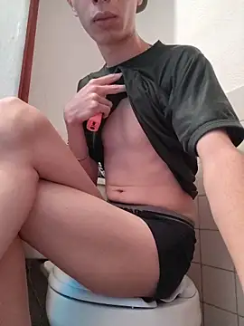 adriaav online show from March 2026 12:12:01 AM