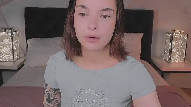 Bella Alita online show from October 2025 08:32:01 PM