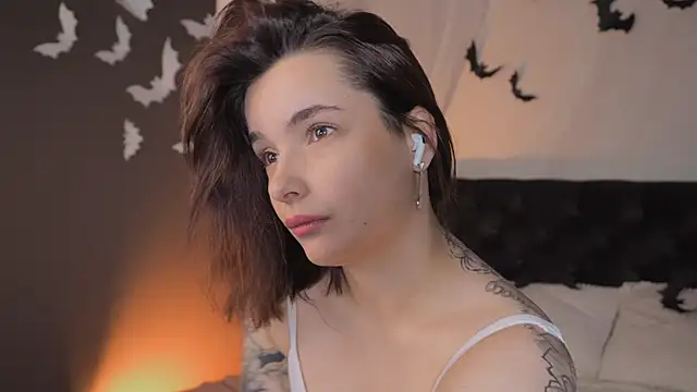 Bella Alita online show from October 2025 08:19:01 PM