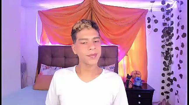 Ethan Boyy online show from March 2025 05:43:02 PM