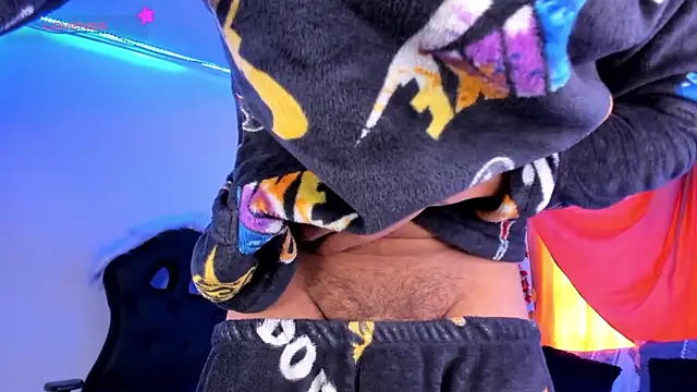 Ethan Boyy online show from December 2025 06:09:02 PM