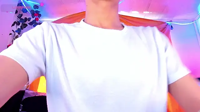 Ethan Boyy online show from December 2025 06:14:02 PM