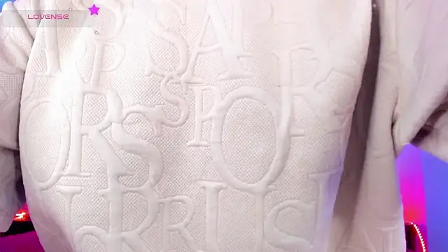 Ethan Boyy online show from April 2026 06:16:01 PM