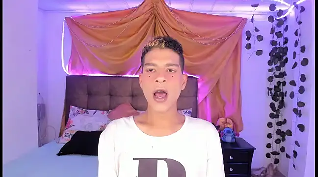 Ethan Boyy online show from March 2025 12:38:01 AM