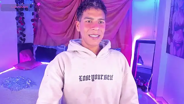 Ethan Boyy online show from October 2025 11:25:02 PM