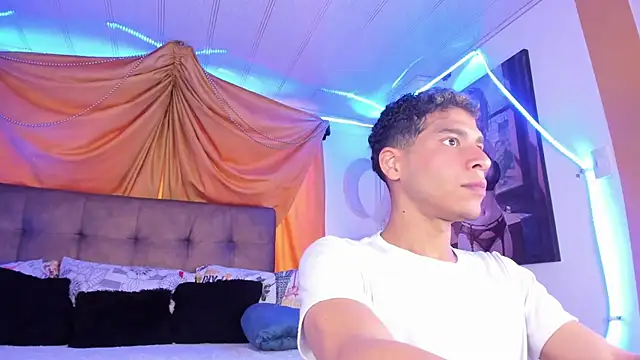 Ethan Boyy online show from September 2025 09:55:01 PM