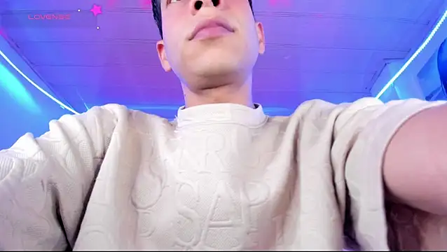 Ethan Boyy online show from April 2026 07:09:02 PM