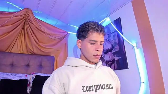 Ethan Boyy online show from September 2025 10:27:01 PM