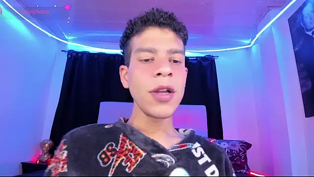 Snapshot of Ethan_Boyy chatting on June 2026 06:03:01 PM Ethan Boyy online show from June 2026 06:03:01 PM