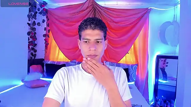 Ethan Boyy online show from October 2025 08:06:02 PM