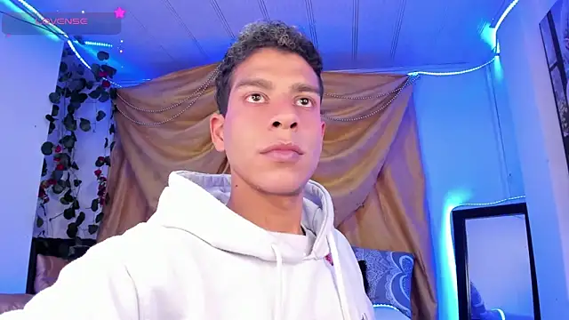 Ethan Boyy online show from November 2025 10:37:01 PM