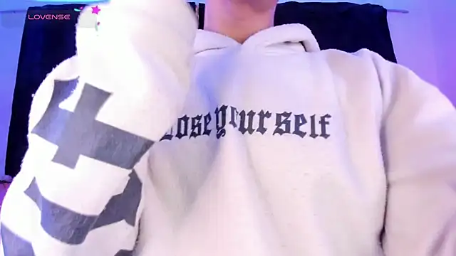 Ethan Boyy online show from February 2026 10:18:02 PM