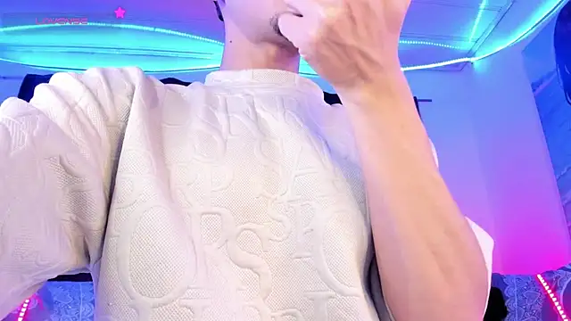 Ethan Boyy online show from February 2026 11:26:01 PM