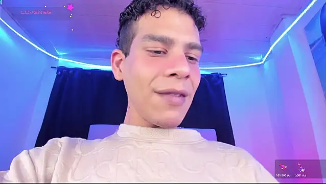 Snapshot of Ethan_Boyy chatting on June 2026 02:39:02 AM Ethan Boyy online show from June 2026 02:39:02 AM