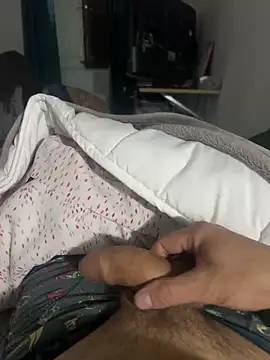 Snapshot of zoltard_1911 chatting on February 2025 04:35:02 PM zoltard 1911 online show from February 2025 04:35:02 PM